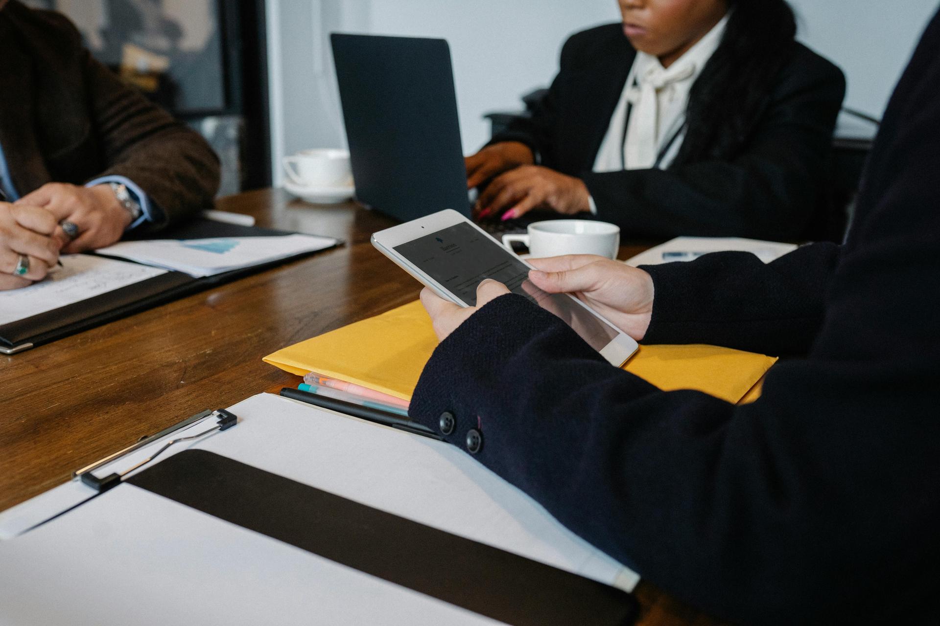 LEI Renewal in Canada: Avoid Lapsed Status and Ensure Compliance